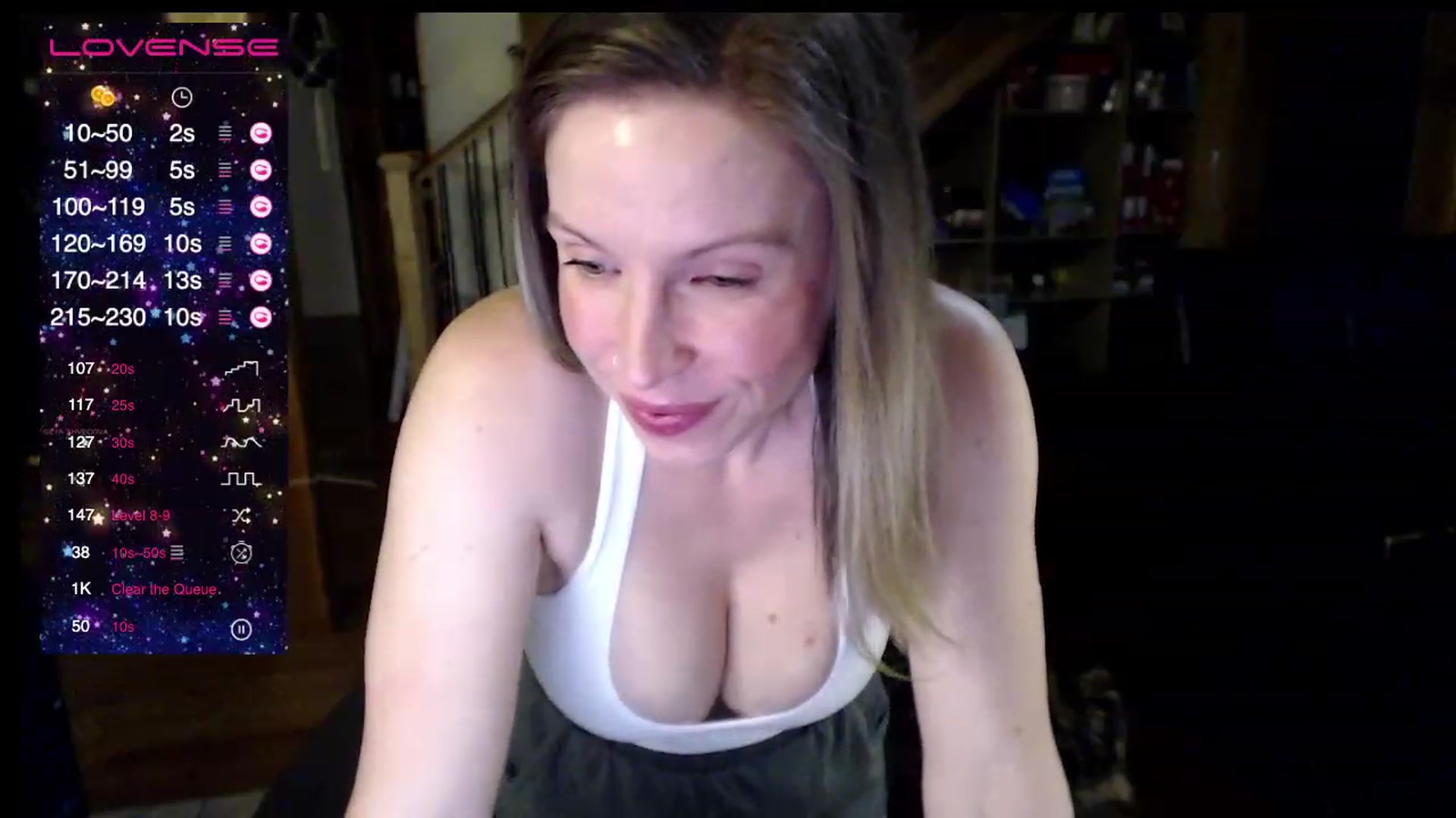 Gallery image thumbnail from KaliGunz's myfreecams stream on, 01/04/2023, 05:25 image 14 of 20