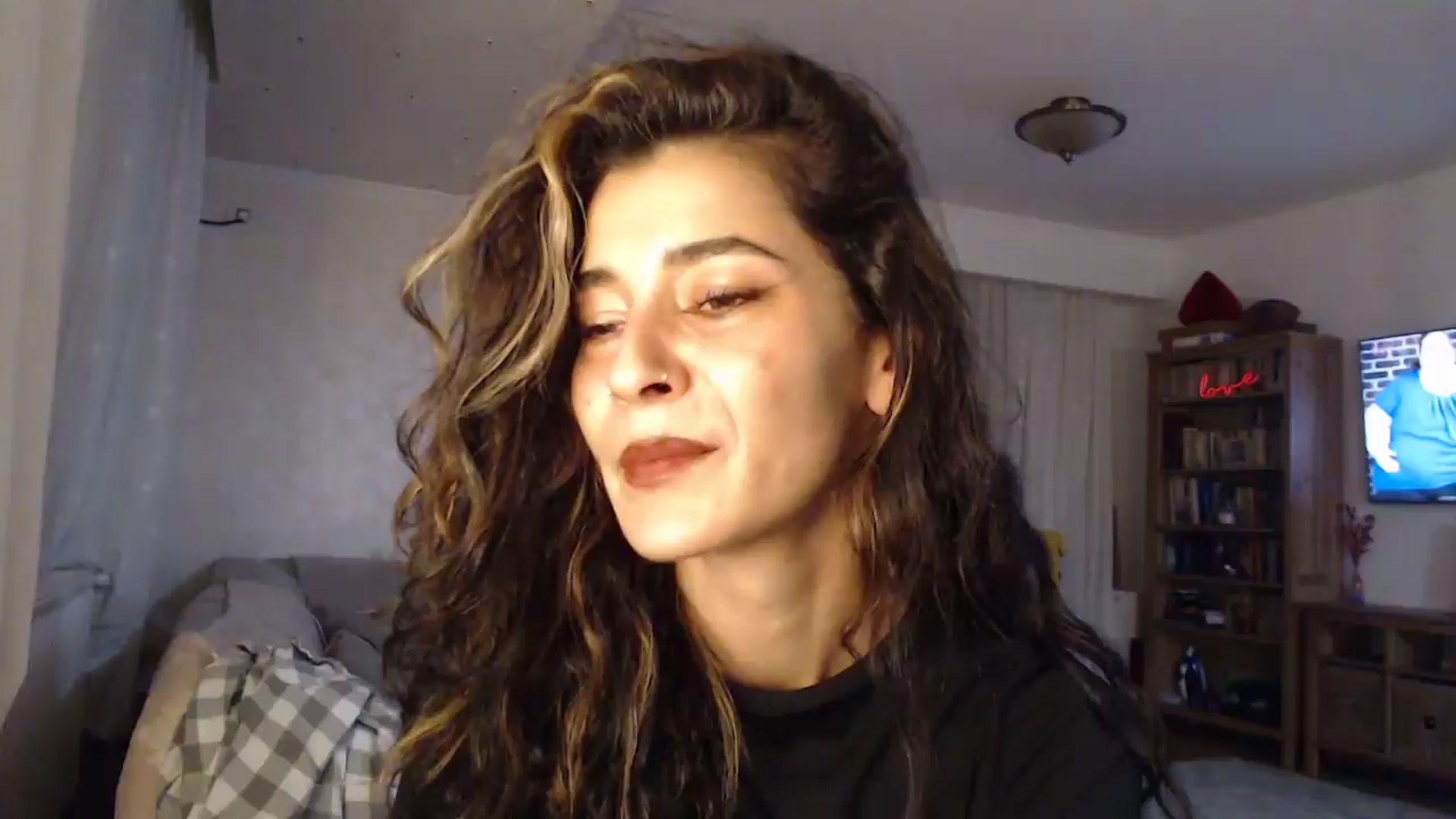 Gallery image thumbnail from Kali_'s myfreecams stream on, 02/16/2026, 21:11 image 11 of 20
