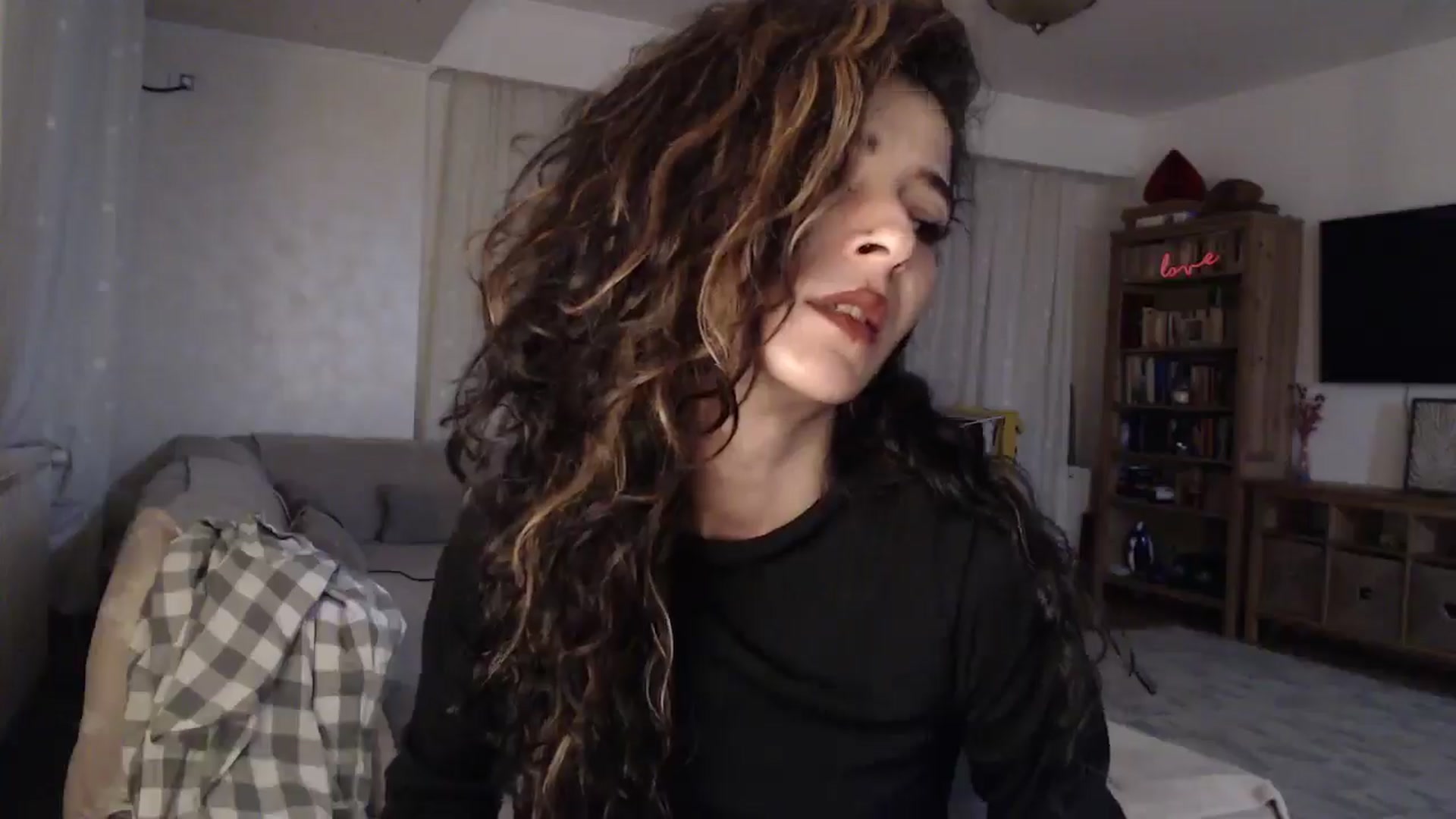 Gallery image thumbnail from Kali_'s myfreecams stream on, 02/16/2026, 21:11 image 19 of 20