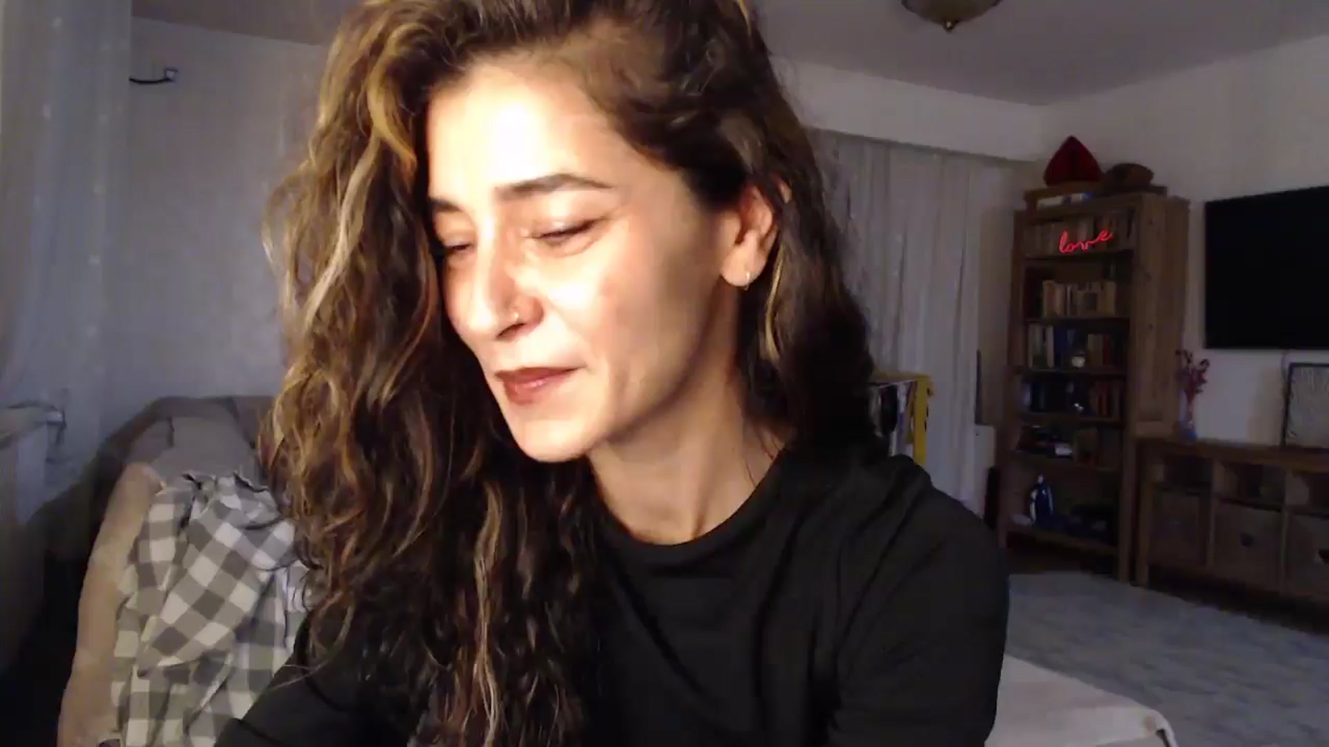 Gallery image thumbnail from Kali_'s myfreecams stream on, 02/16/2026, 21:11 image 18 of 20