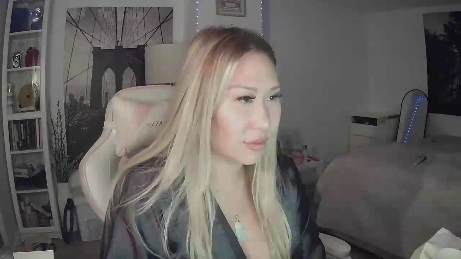 Gallery image thumbnail from KaliaJade's myfreecams stream on, 07/01/2026, 12:09 image 8 of 20