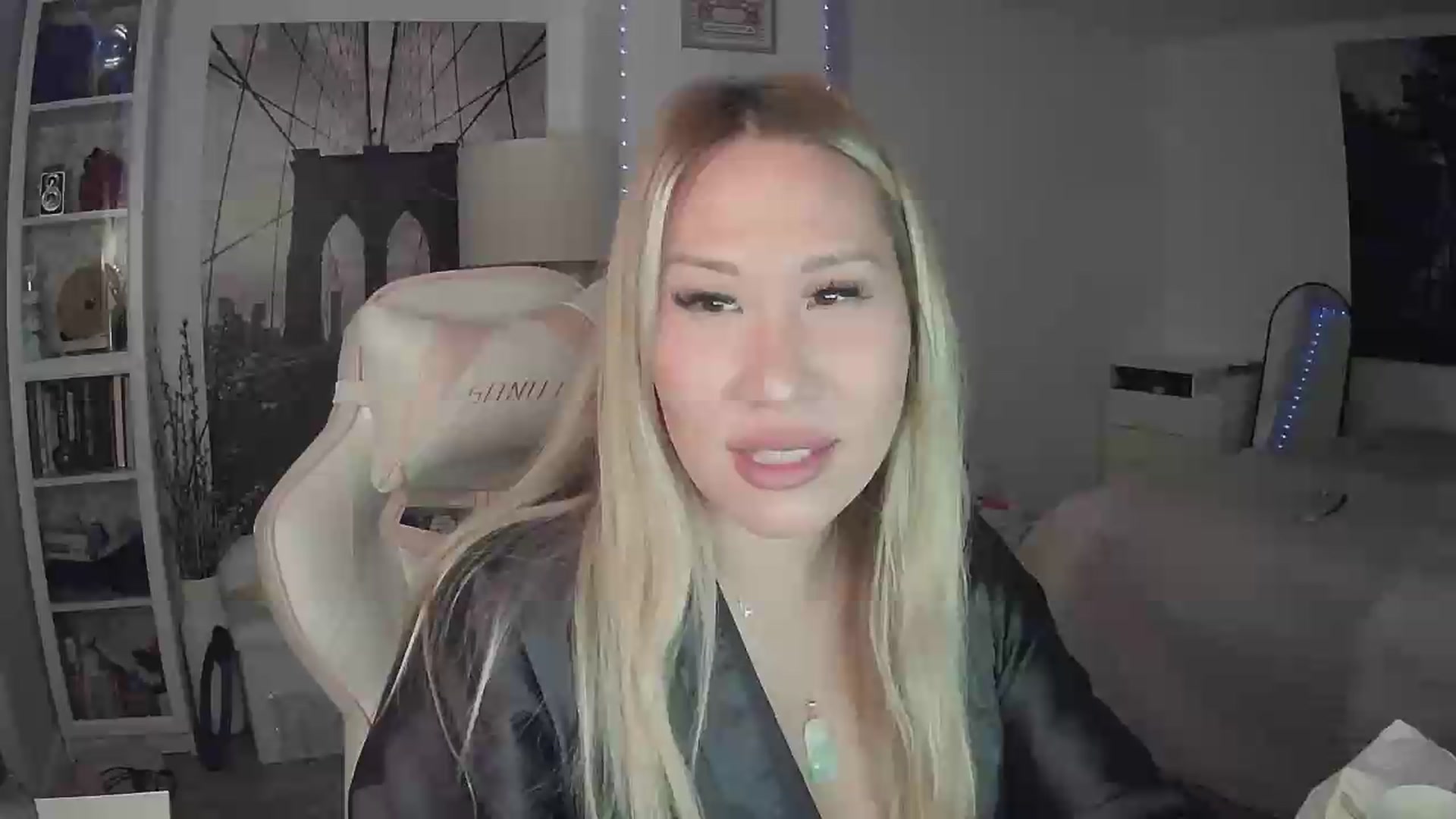 Gallery image thumbnail from KaliaJade's myfreecams stream on, 07/01/2026, 12:09 image 9 of 20