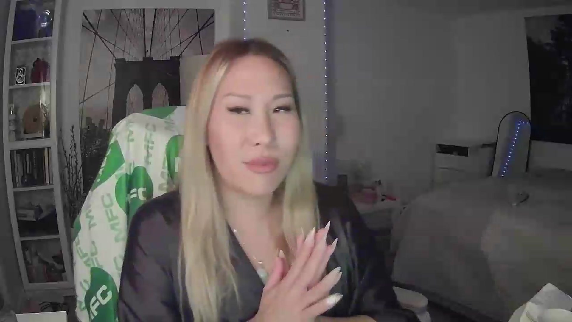 Gallery image thumbnail from KaliaJade's myfreecams stream on, 07/01/2026, 12:09 image 4 of 20