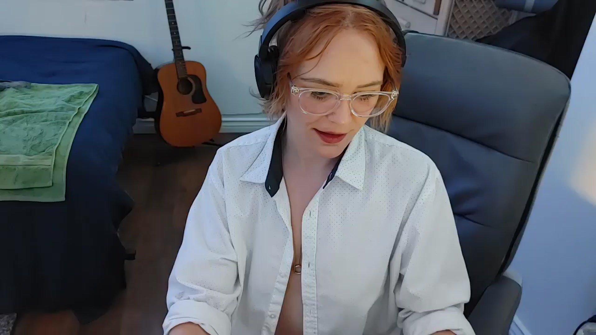 Gallery image thumbnail from KallieArches's myfreecams stream on, 11/08/2024, 11:27 image 1 of 20