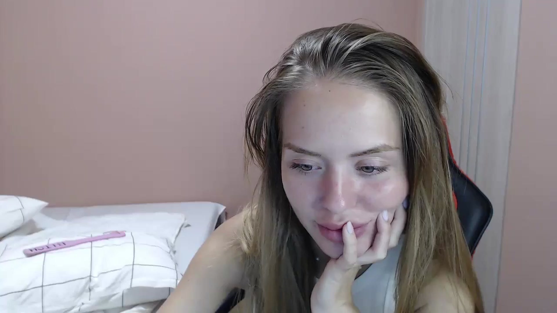 Gallery image thumbnail from KamiShine's myfreecams stream on, 09/03/2024, 12:45 image 14 of 20