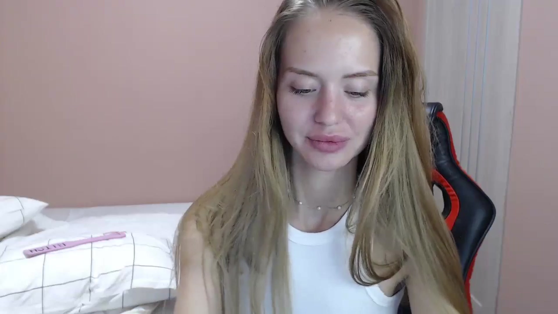 Gallery image thumbnail from KamiShine's myfreecams stream on, 09/03/2024, 12:45 image 17 of 20