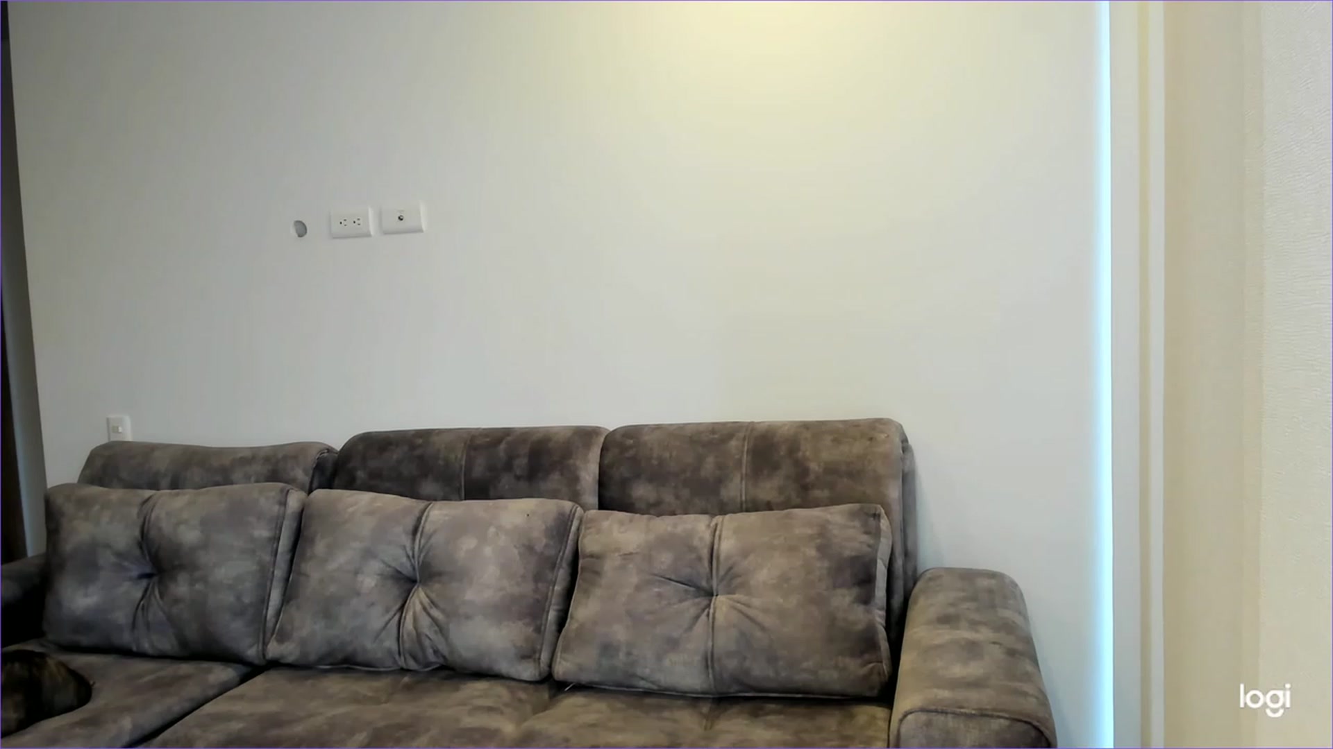 Gallery image thumbnail from KamilaFerrer's myfreecams stream on, 12/06/2022, 22:40 image 5 of 20