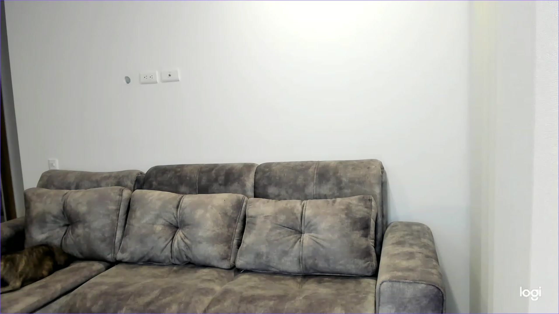 Gallery image thumbnail from KamilaFerrer's myfreecams stream on, 12/07/2022, 24:28 image 12 of 20