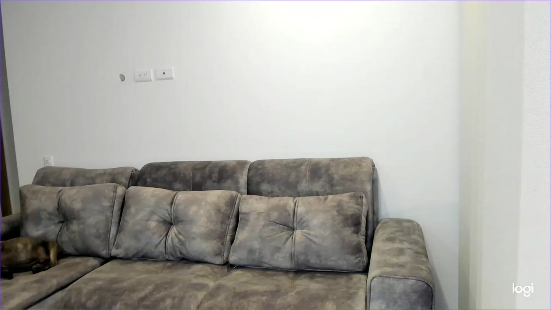 Gallery image thumbnail from KamilaFerrer's myfreecams stream on, 12/07/2022, 24:28 image 2 of 20