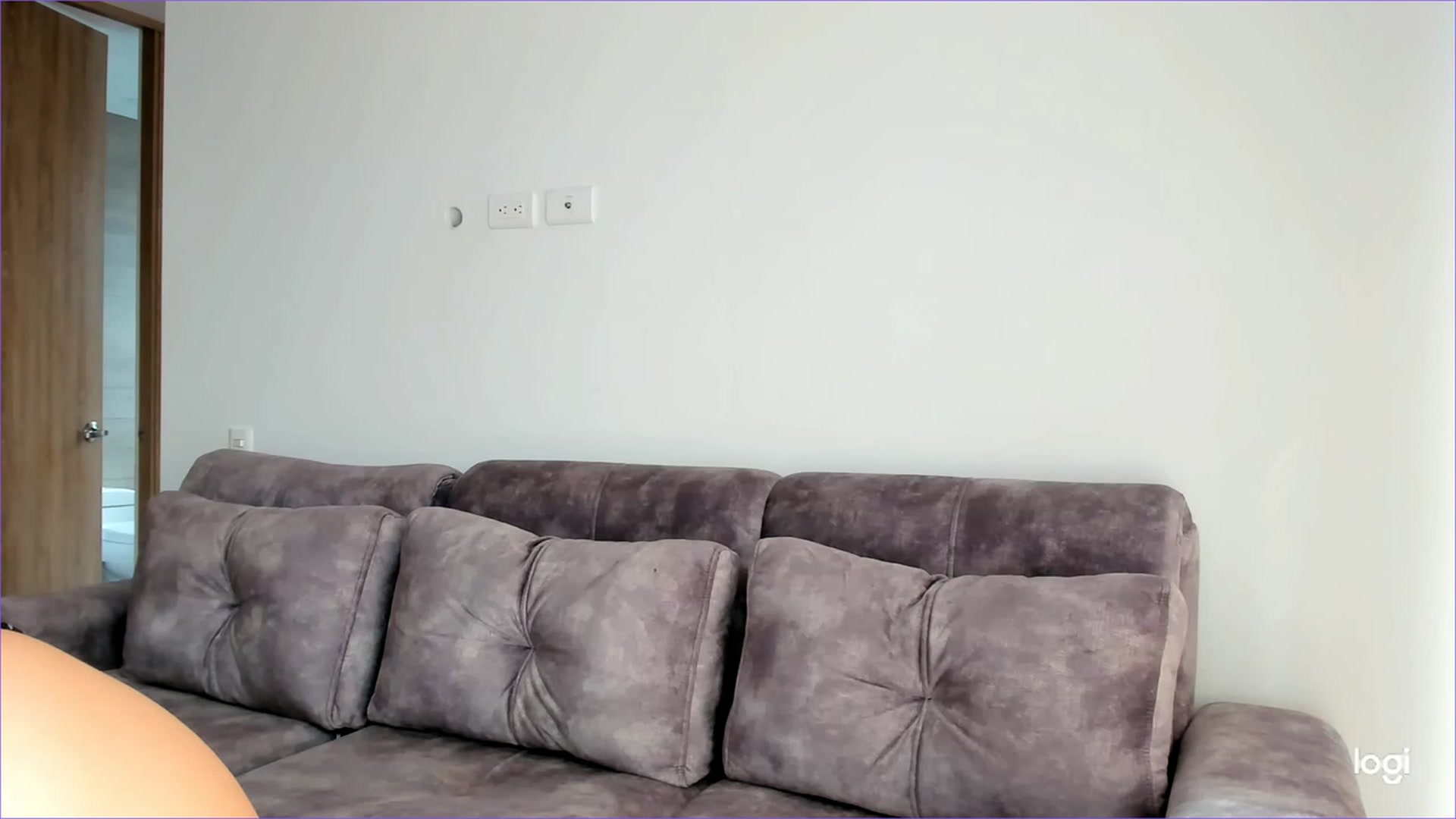 Gallery image thumbnail from KamilaFerrer's myfreecams stream on, 12/07/2022, 18:27 image 19 of 20