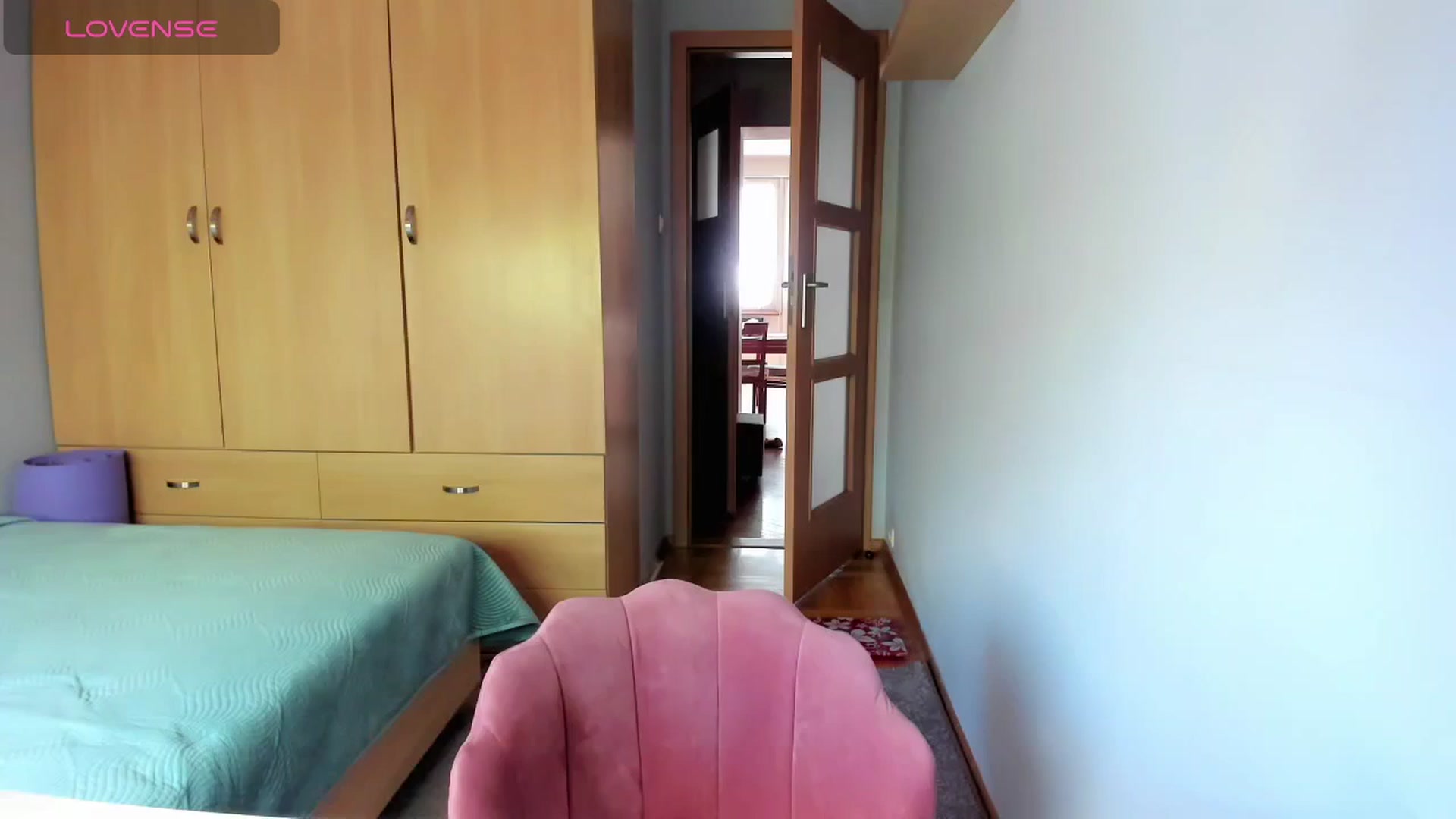 Gallery image thumbnail from Kamila_Gold_'s myfreecams stream on, 06/28/2025, 14:07 image 7 of 20