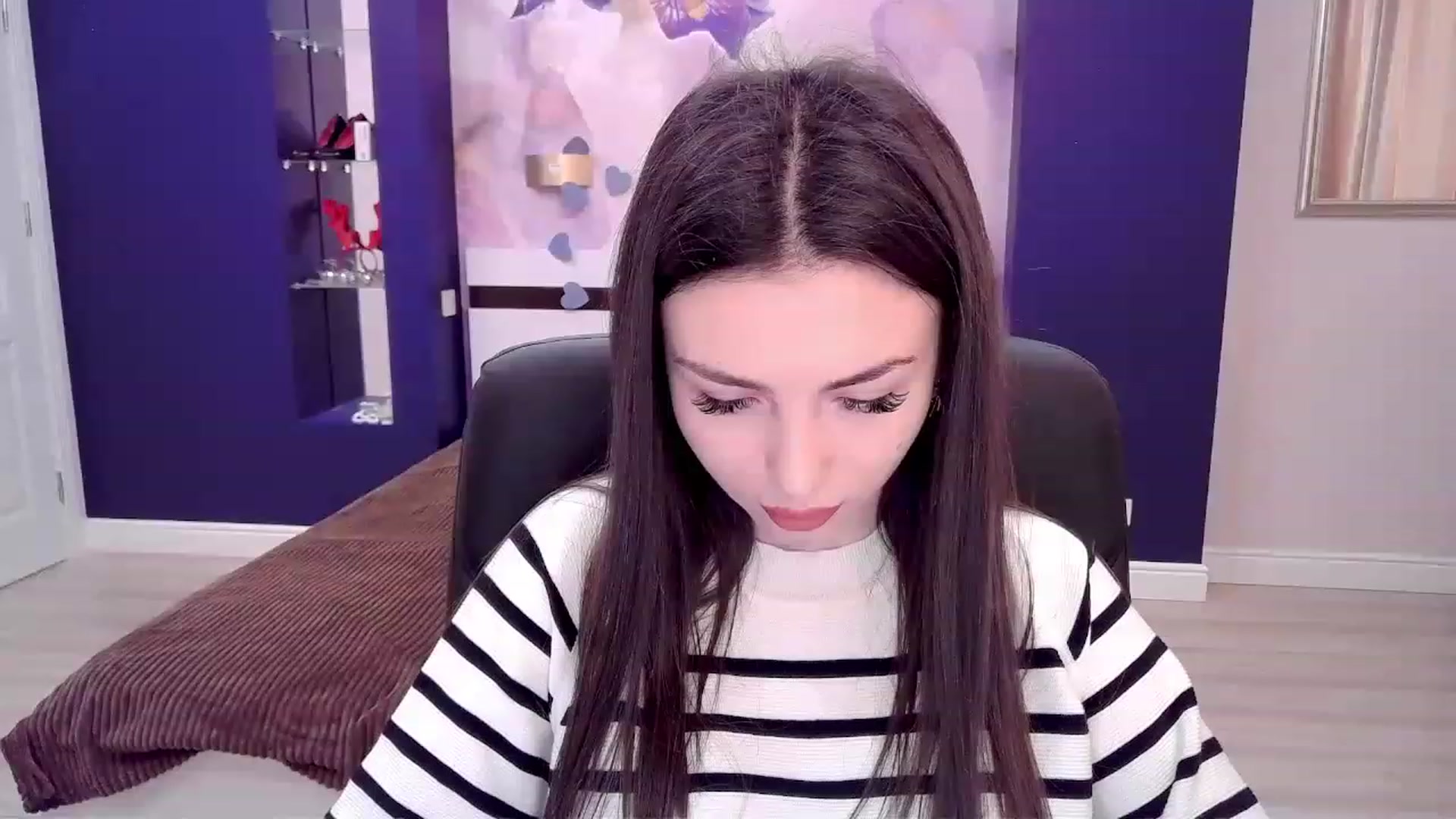 Gallery image thumbnail from Kamila_Rouds's myfreecams stream on, 12/26/2022, 07:57 image 20 of 20