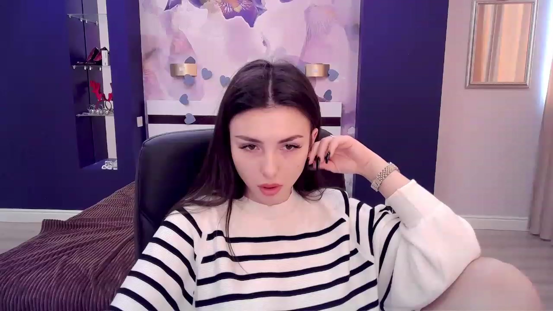 Gallery image thumbnail from Kamila_Rouds's myfreecams stream on, 12/26/2022, 11:02 image 20 of 20