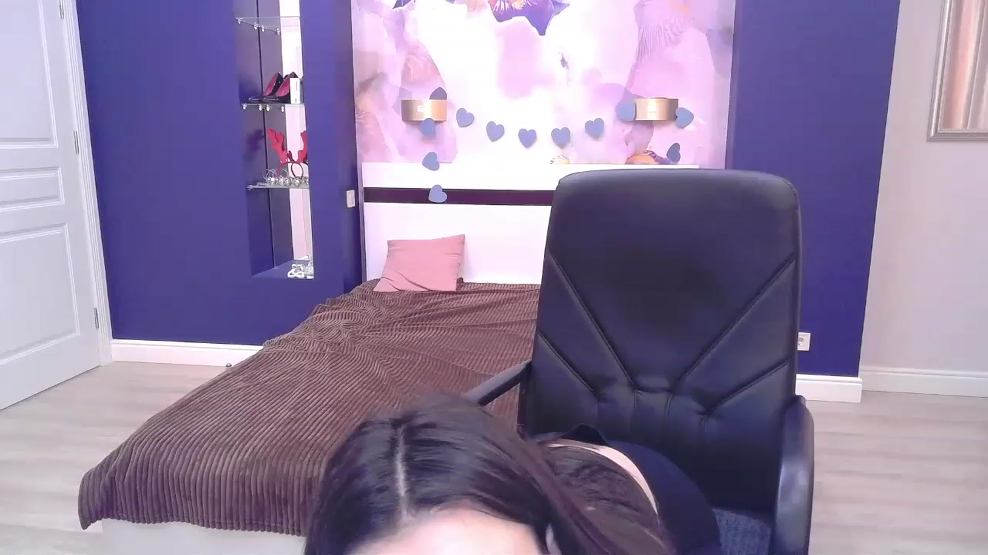 Gallery image thumbnail from Kamila_Rouds's myfreecams stream on, 01/05/2023, 09:20 image 13 of 20