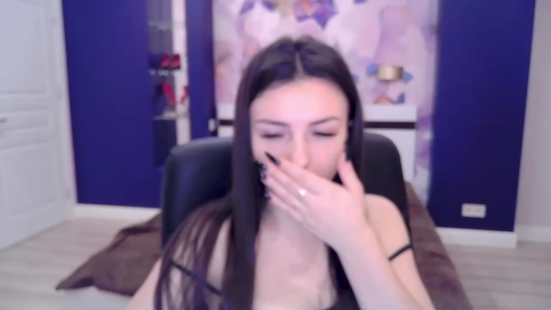 Gallery image thumbnail from Kamila_Rouds's myfreecams stream on, 01/13/2023, 09:33 image 14 of 20