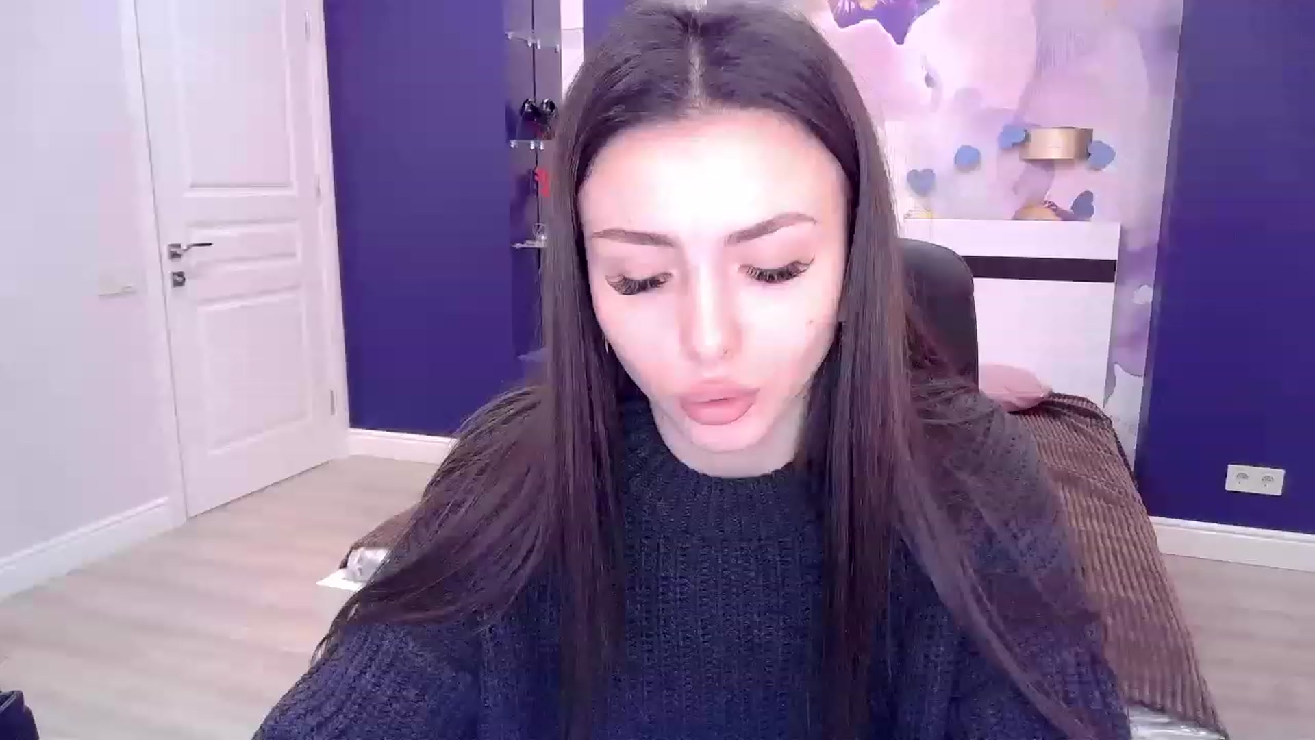 Gallery image thumbnail from Kamila_Rouds's myfreecams stream on, 01/18/2023, 09:14 image 19 of 20