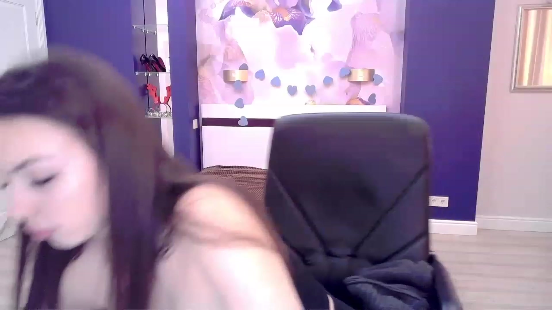 Gallery image thumbnail from Kamila_Rouds's myfreecams stream on, 01/20/2023, 11:50 image 16 of 20