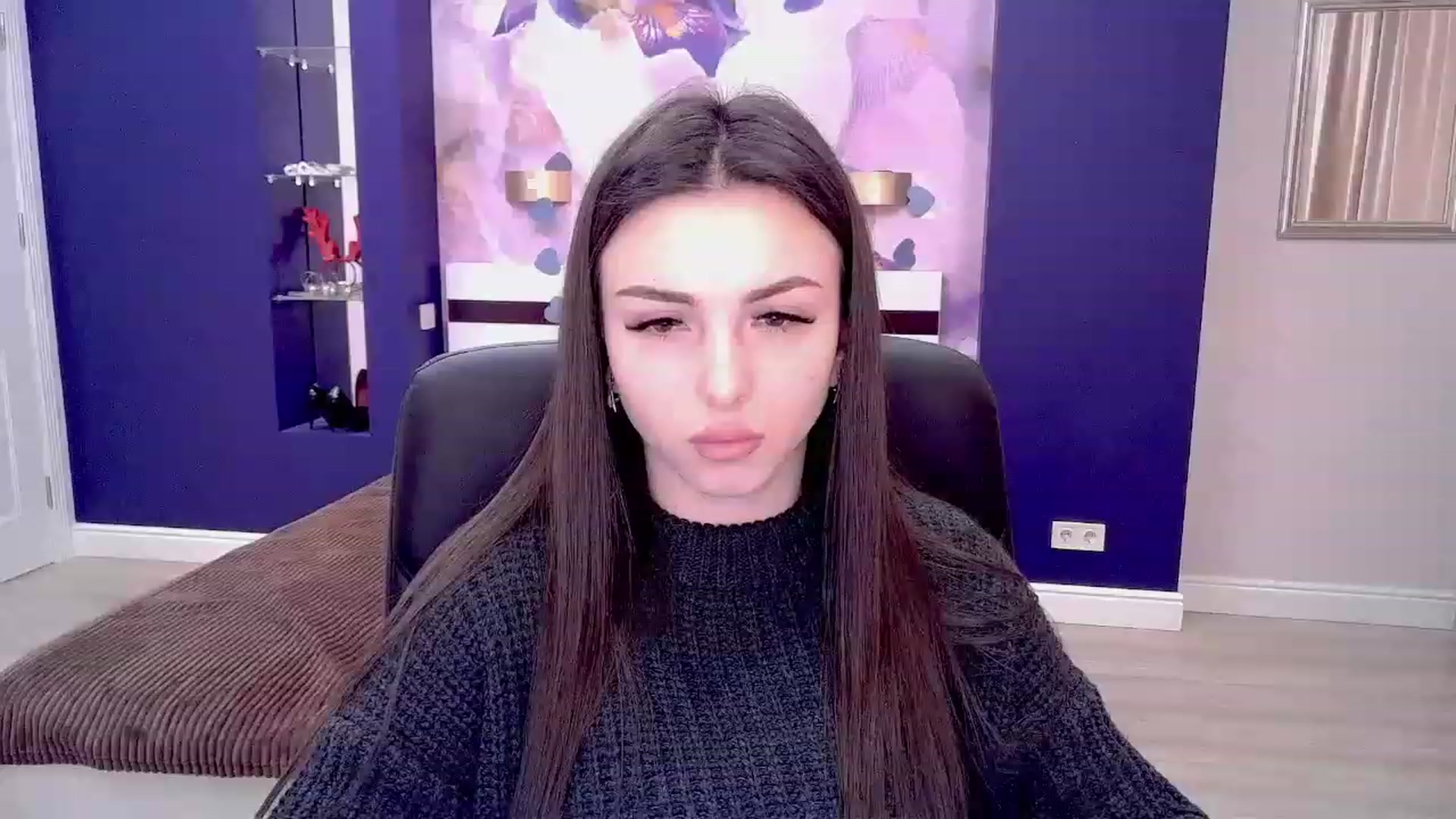 Gallery image thumbnail from Kamila_Rouds's myfreecams stream on, 01/26/2023, 11:30 image 18 of 20