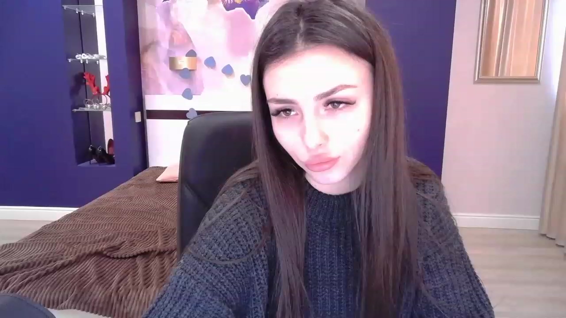 Gallery image thumbnail from Kamila_Rouds's myfreecams stream on, 01/27/2023, 11:19 image 15 of 20
