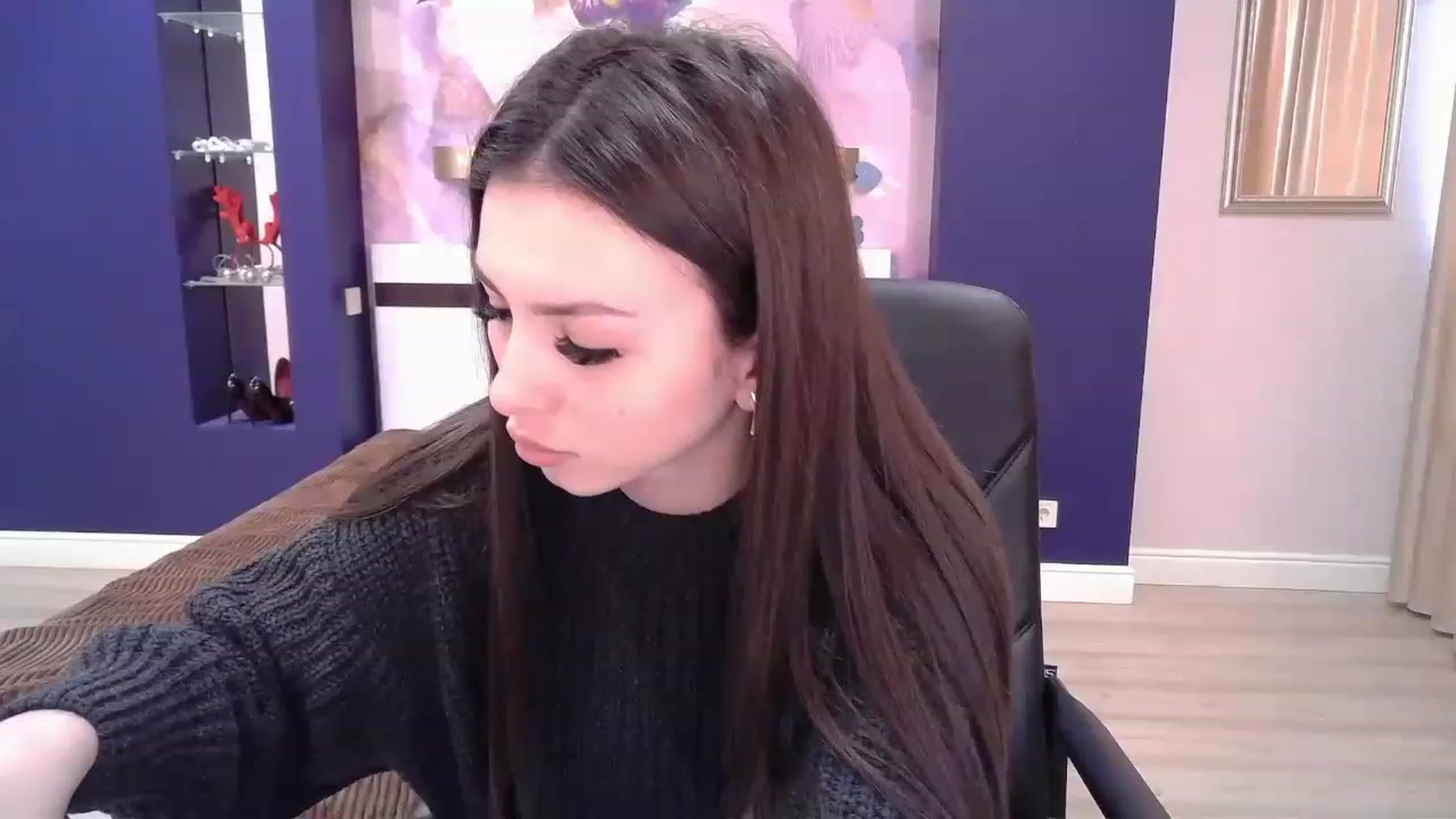 Gallery image thumbnail from Kamila_Rouds's myfreecams stream on, 01/27/2023, 11:19 image 12 of 20
