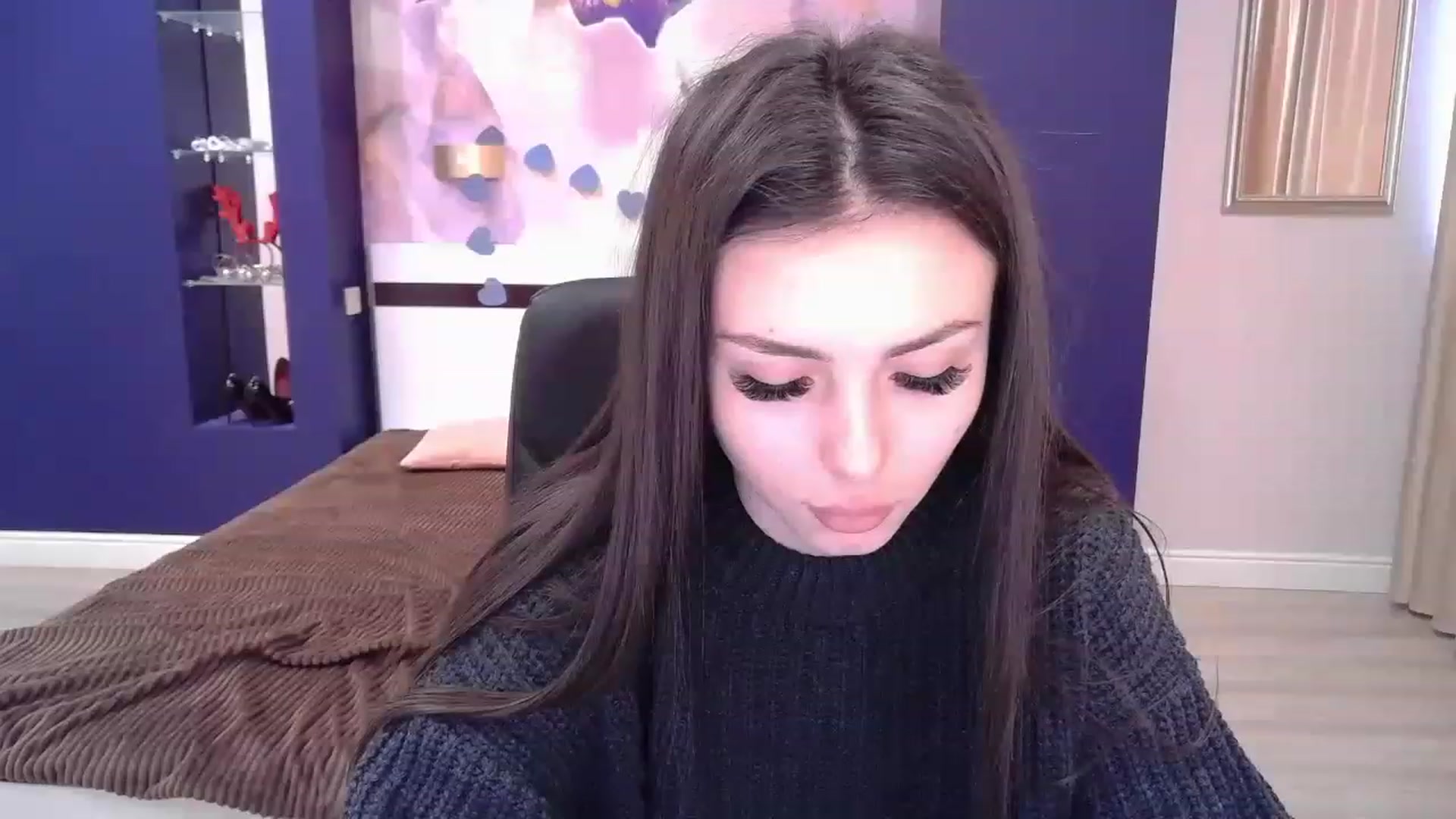 Gallery image thumbnail from Kamila_Rouds's myfreecams stream on, 01/27/2023, 11:19 image 10 of 20