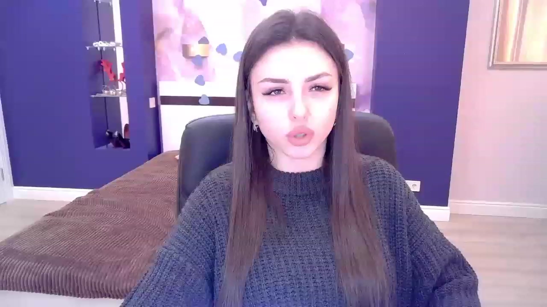 Gallery image thumbnail from Kamila_Rouds's myfreecams stream on, 01/30/2023, 08:47 image 15 of 20