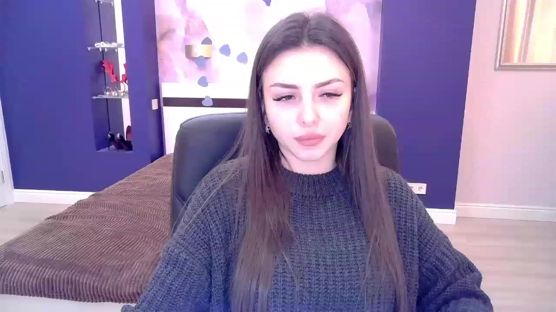 Gallery image thumbnail from Kamila_Rouds's myfreecams stream on, 01/30/2023, 08:47 image 10 of 20