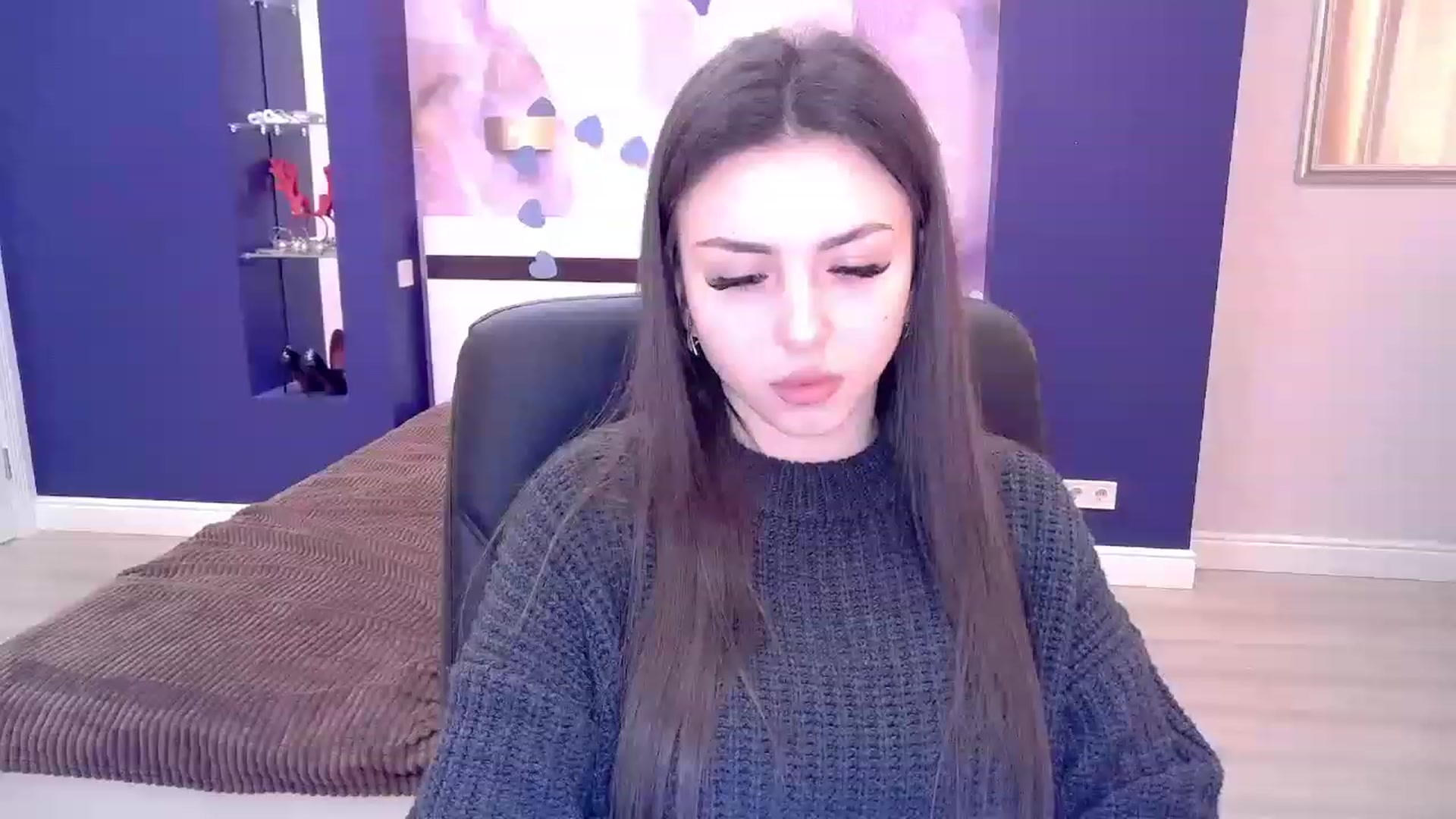 Gallery image thumbnail from Kamila_Rouds's myfreecams stream on, 01/30/2023, 08:47 image 9 of 20