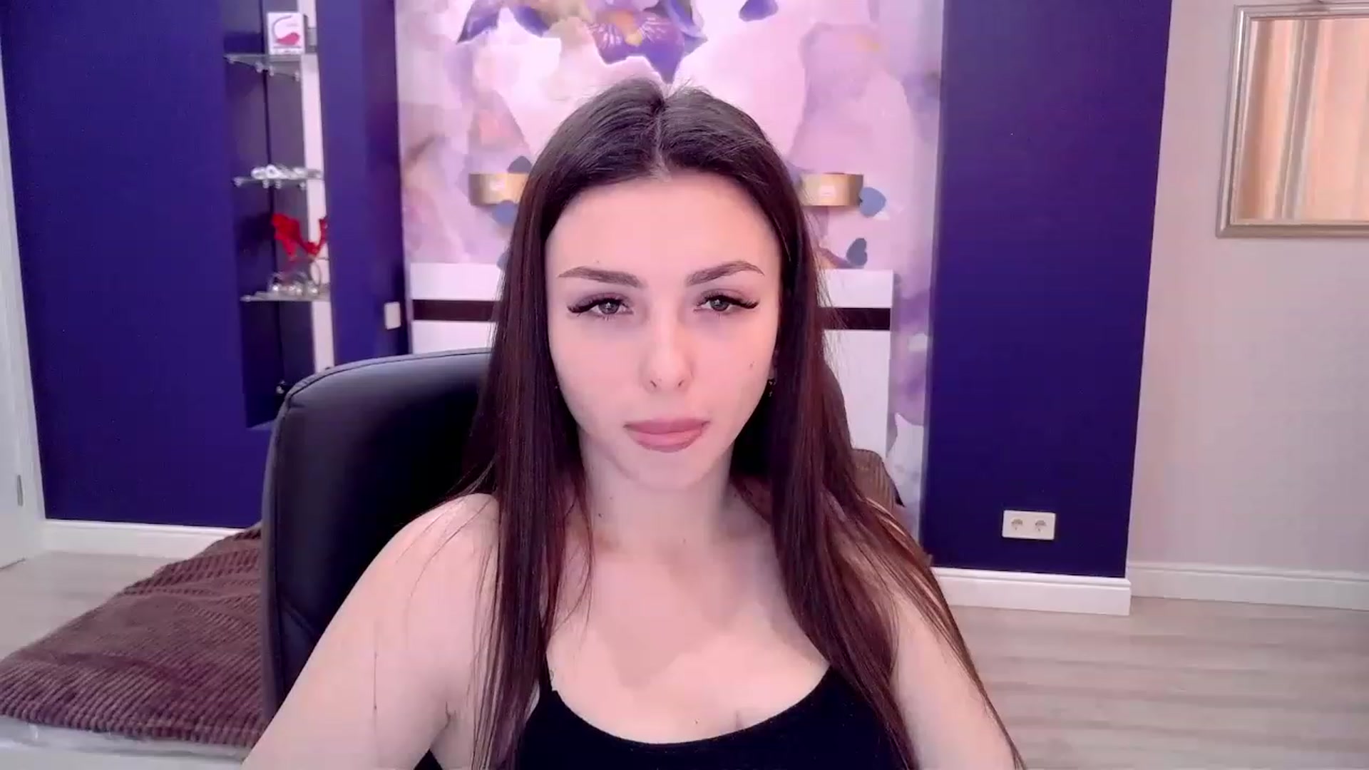 Gallery image thumbnail from Kamila_Rouds's myfreecams stream on, 01/31/2023, 09:41 image 2 of 20
