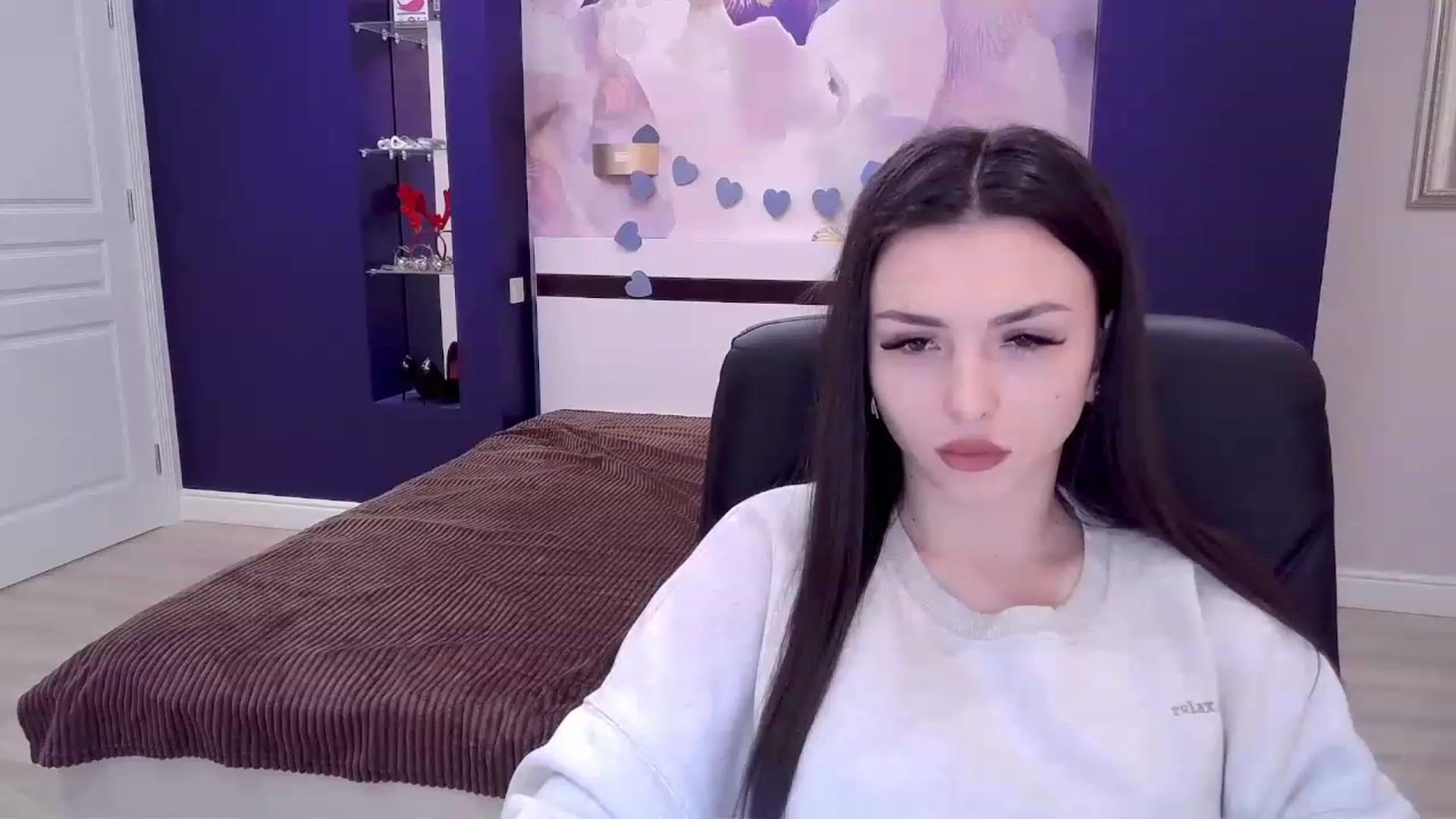 Gallery image thumbnail from Kamila_Rouds's myfreecams stream on, 02/03/2023, 10:46 image 16 of 20