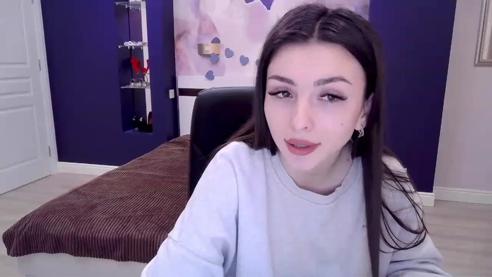 Gallery image thumbnail from Kamila_Rouds's myfreecams stream on, 02/03/2023, 11:11 image 19 of 20
