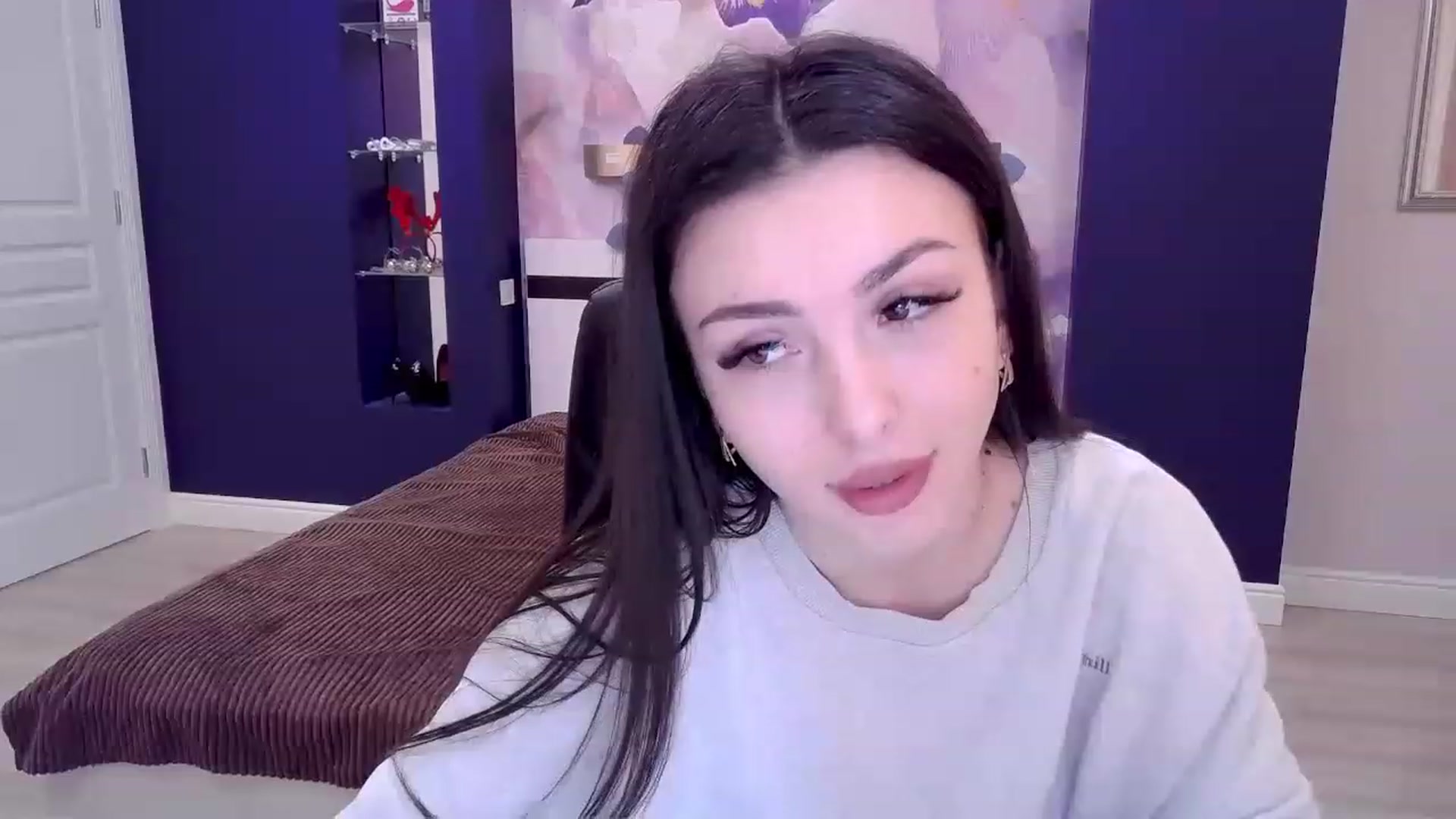 Gallery image thumbnail from Kamila_Rouds's myfreecams stream on, 02/03/2023, 11:11 image 11 of 20