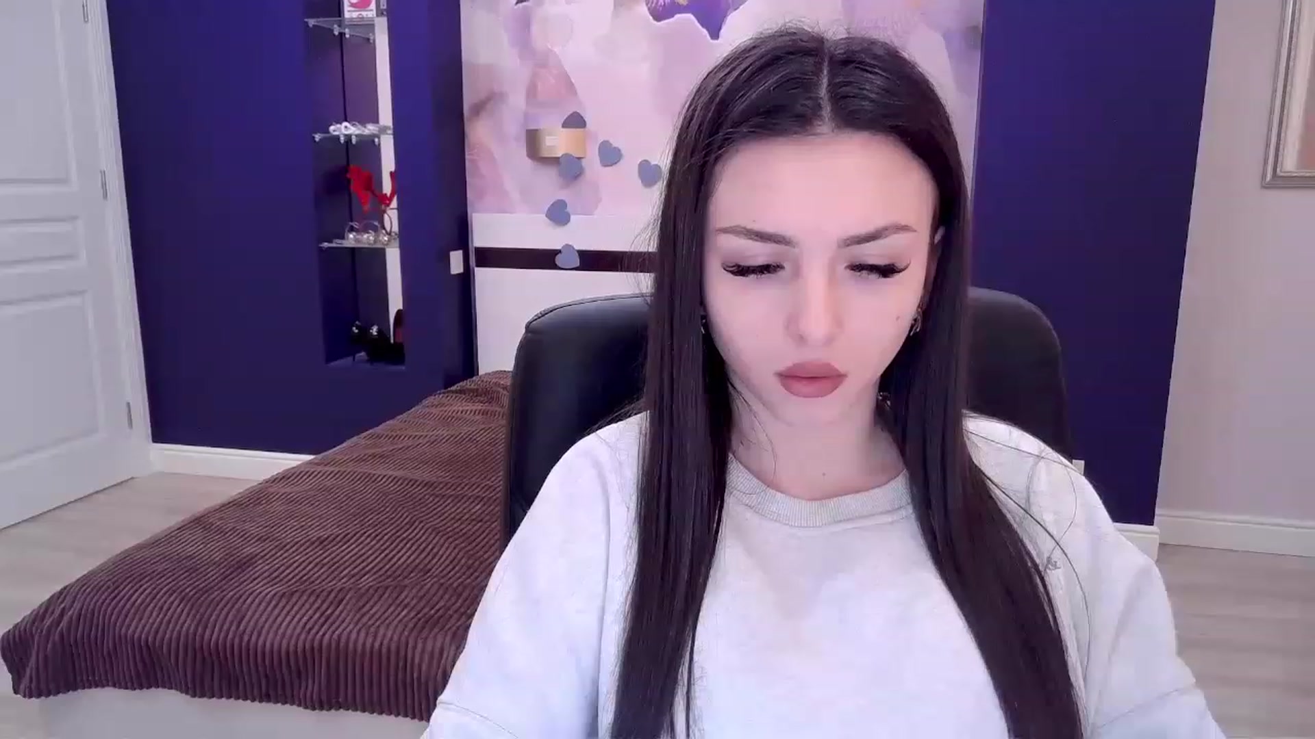 Gallery image thumbnail from Kamila_Rouds's myfreecams stream on, 02/03/2023, 11:11 image 5 of 20