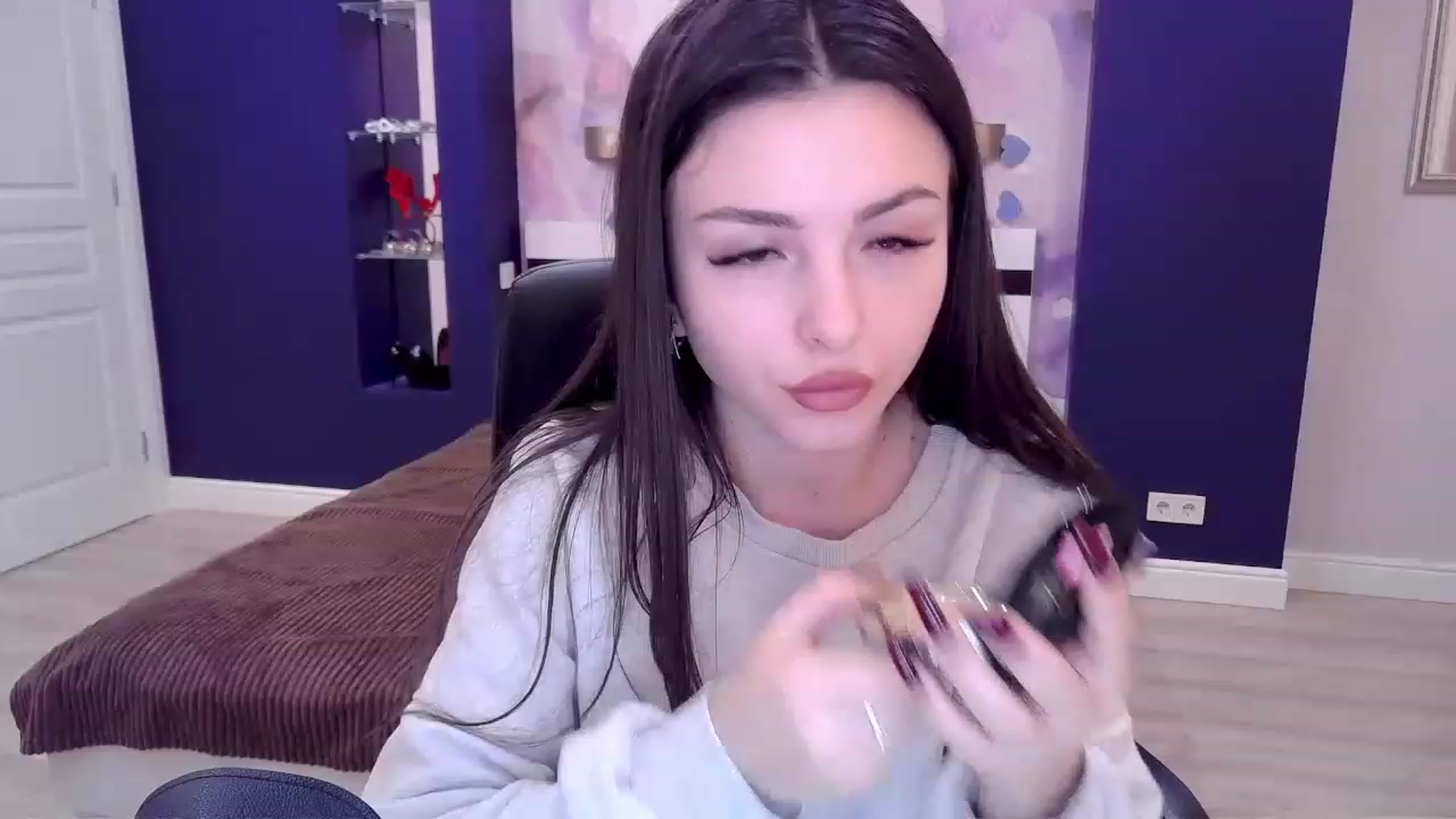 Gallery image thumbnail from Kamila_Rouds's myfreecams stream on, 02/03/2023, 11:35 image 3 of 20