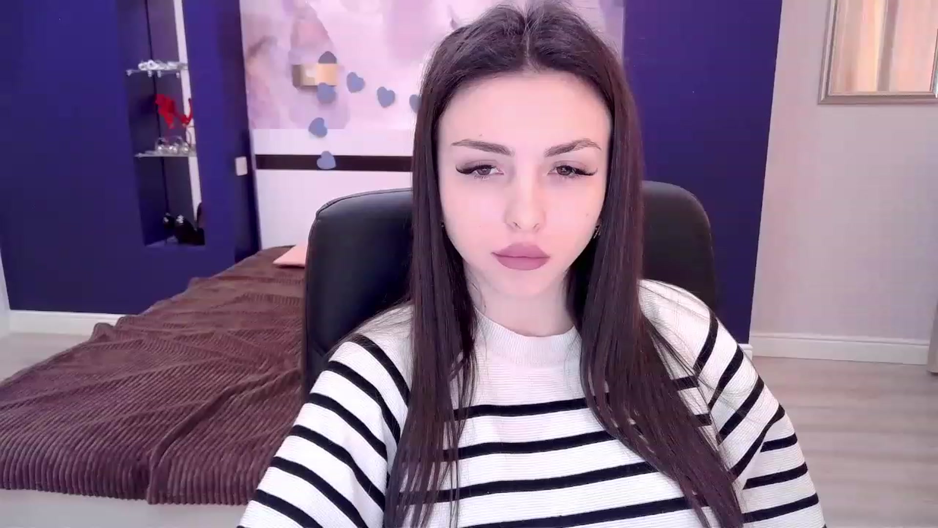 Gallery image thumbnail from Kamila_Rouds's myfreecams stream on, 02/07/2023, 09:35 image 3 of 20