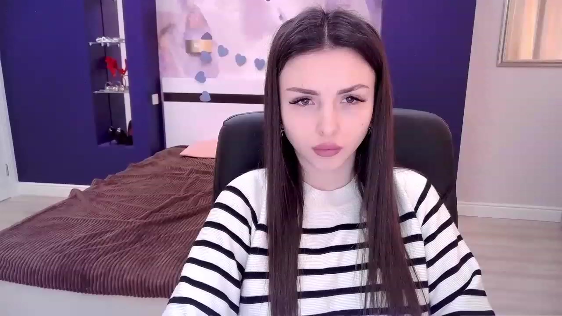 Gallery image thumbnail from Kamila_Rouds's myfreecams stream on, 02/07/2023, 11:32 image 10 of 20