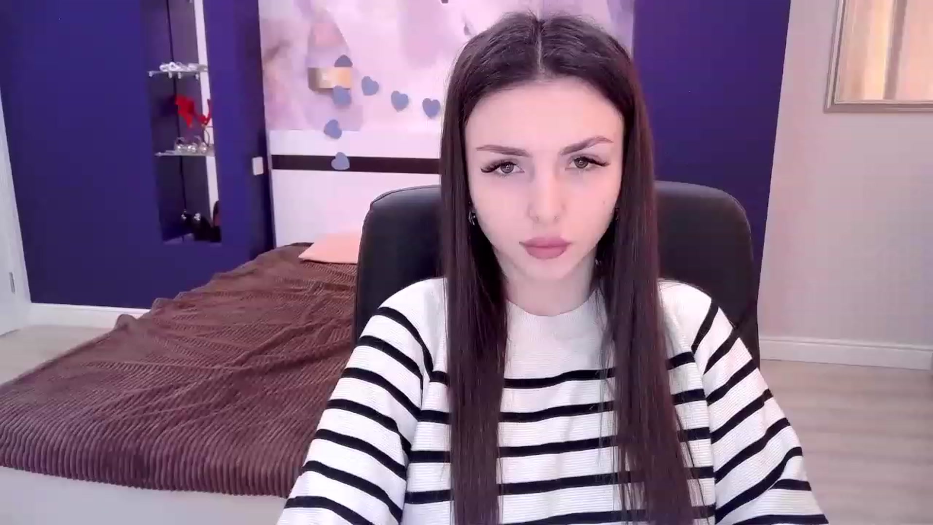 Gallery image thumbnail from Kamila_Rouds's myfreecams stream on, 02/07/2023, 11:32 image 7 of 20