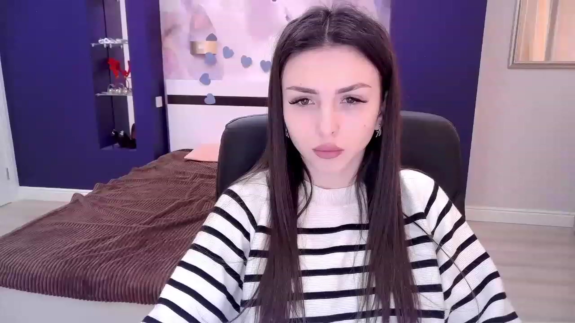 Gallery image thumbnail from Kamila_Rouds's myfreecams stream on, 02/07/2023, 11:32 image 3 of 20