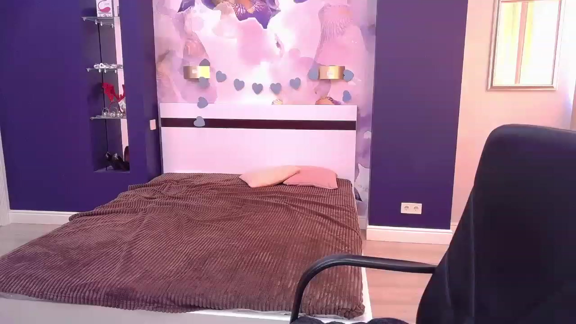 Gallery image thumbnail from Kamila_Rouds's myfreecams stream on, 02/10/2023, 11:53 image 14 of 20