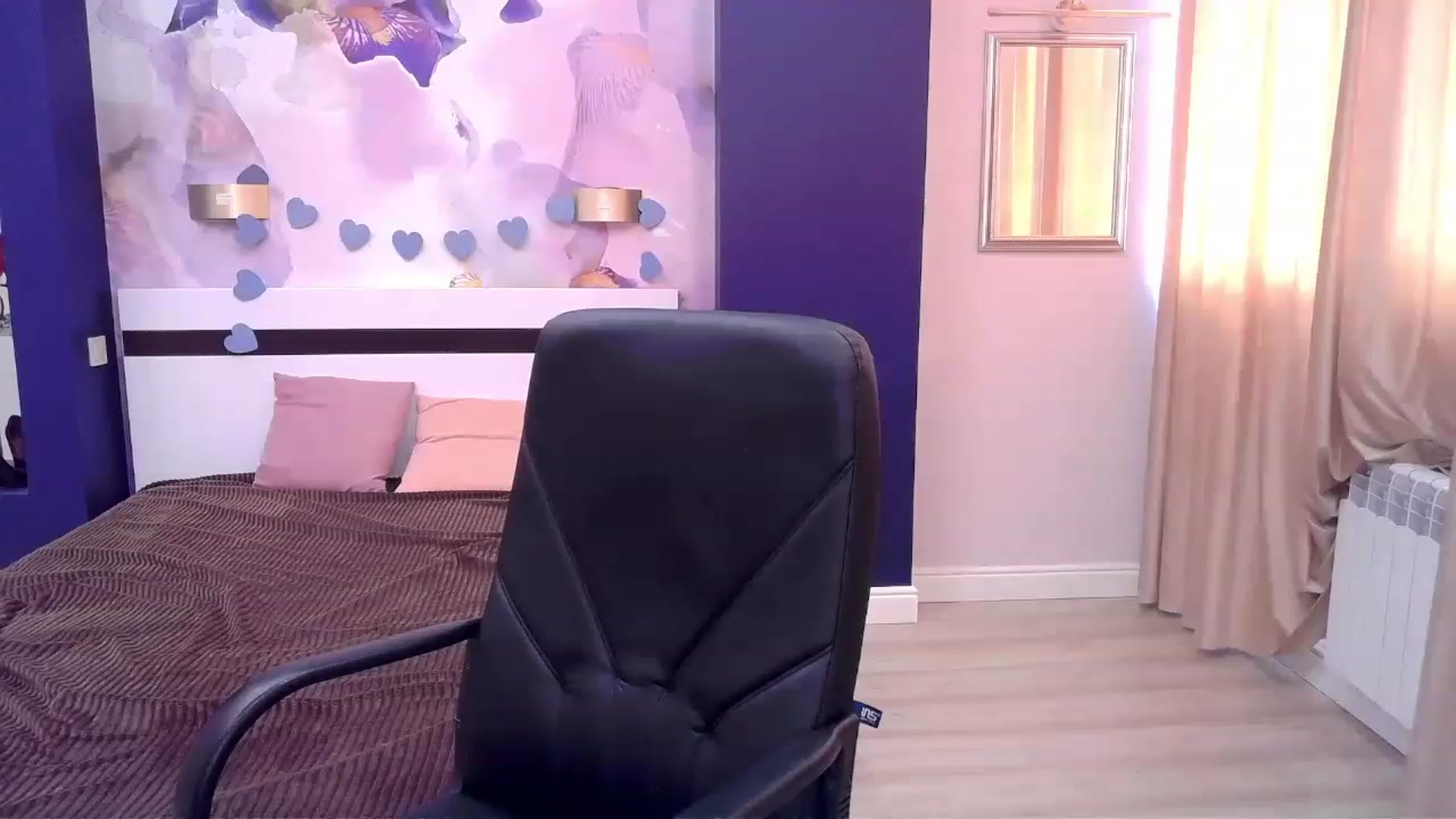 Gallery image thumbnail from Kamila_Rouds's myfreecams stream on, 02/20/2023, 11:42 image 16 of 20