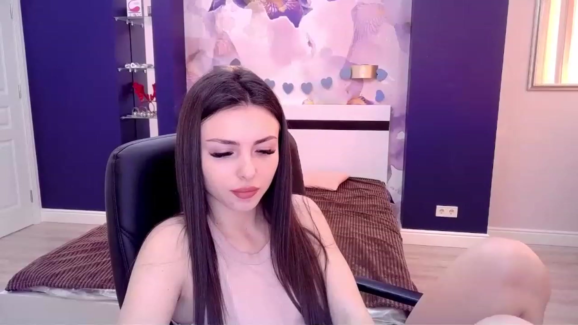Gallery image thumbnail from Kamila_Rouds's myfreecams stream on, 02/23/2023, 11:07 image 13 of 20