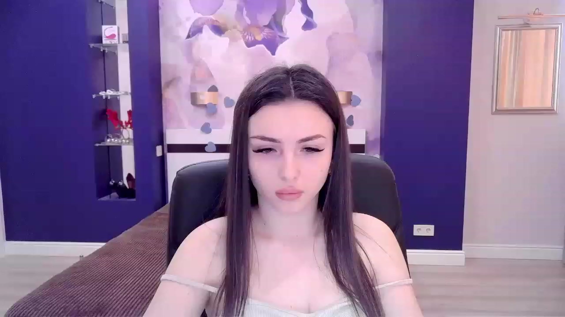 Gallery image thumbnail from Kamila_Rouds's myfreecams stream on, 03/17/2023, 07:51 image 8 of 20