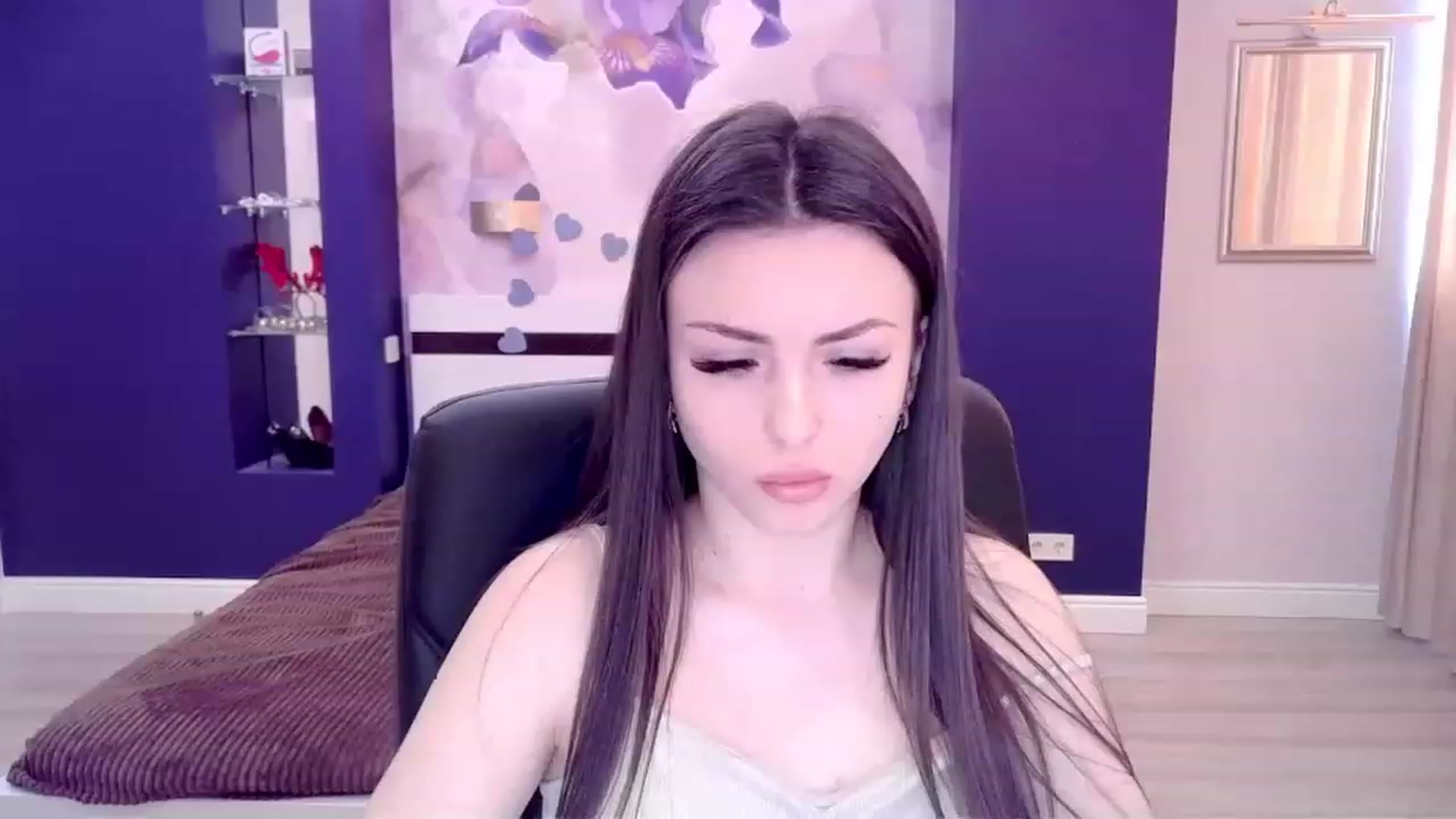 Gallery image thumbnail from Kamila_Rouds's myfreecams stream on, 03/20/2023, 09:56 image 4 of 20
