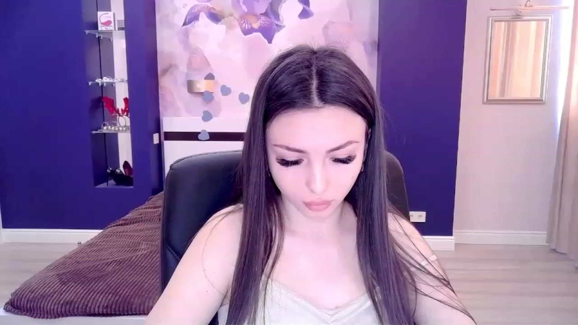 Gallery image thumbnail from Kamila_Rouds's myfreecams stream on, 03/20/2023, 09:56 image 2 of 20