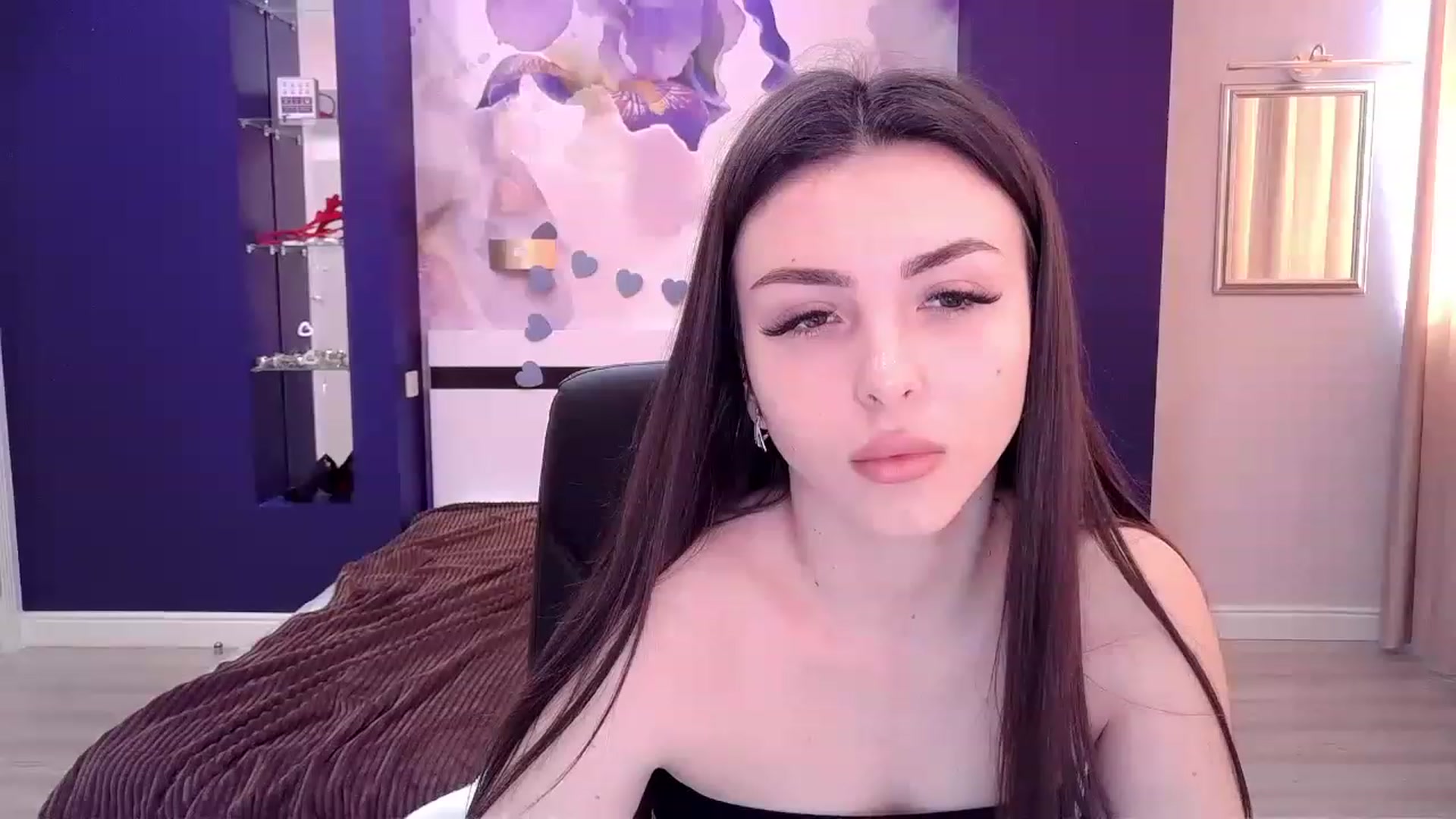 Gallery image thumbnail from Kamila_Rouds's myfreecams stream on, 04/26/2023, 08:12 image 18 of 20