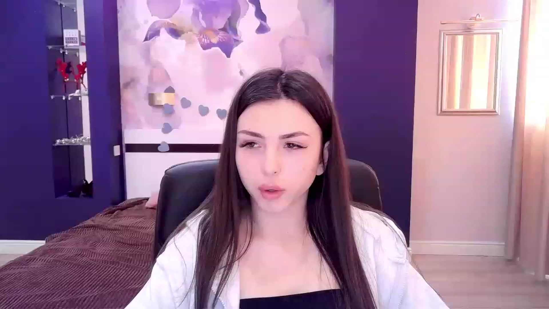 Gallery image thumbnail from Kamila_Rouds's myfreecams stream on, 05/01/2023, 10:40 image 14 of 20