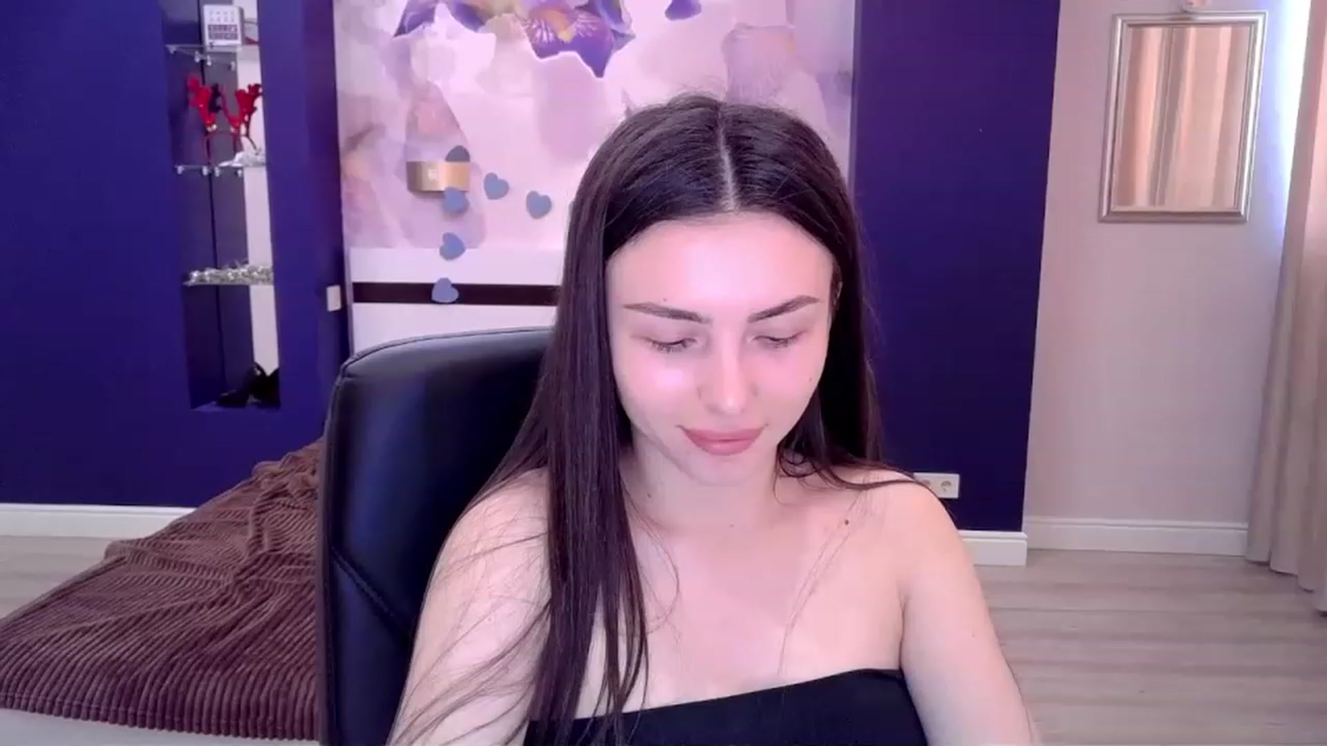 Gallery image thumbnail from Kamila_Rouds's myfreecams stream on, 05/02/2023, 09:42 image 10 of 20
