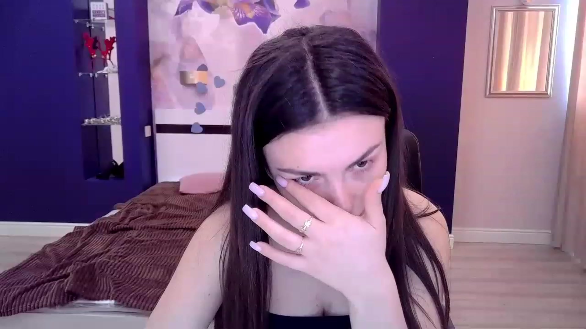 Gallery image thumbnail from Kamila_Rouds's myfreecams stream on, 05/02/2023, 10:32 image 16 of 20