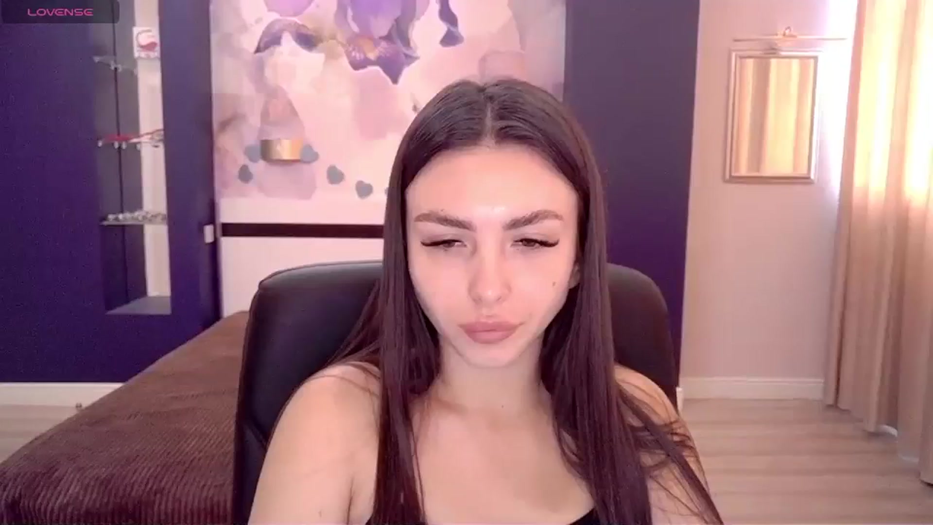 Gallery image thumbnail from Kamila_Rouds's myfreecams stream on, 08/29/2023, 10:02 image 8 of 20