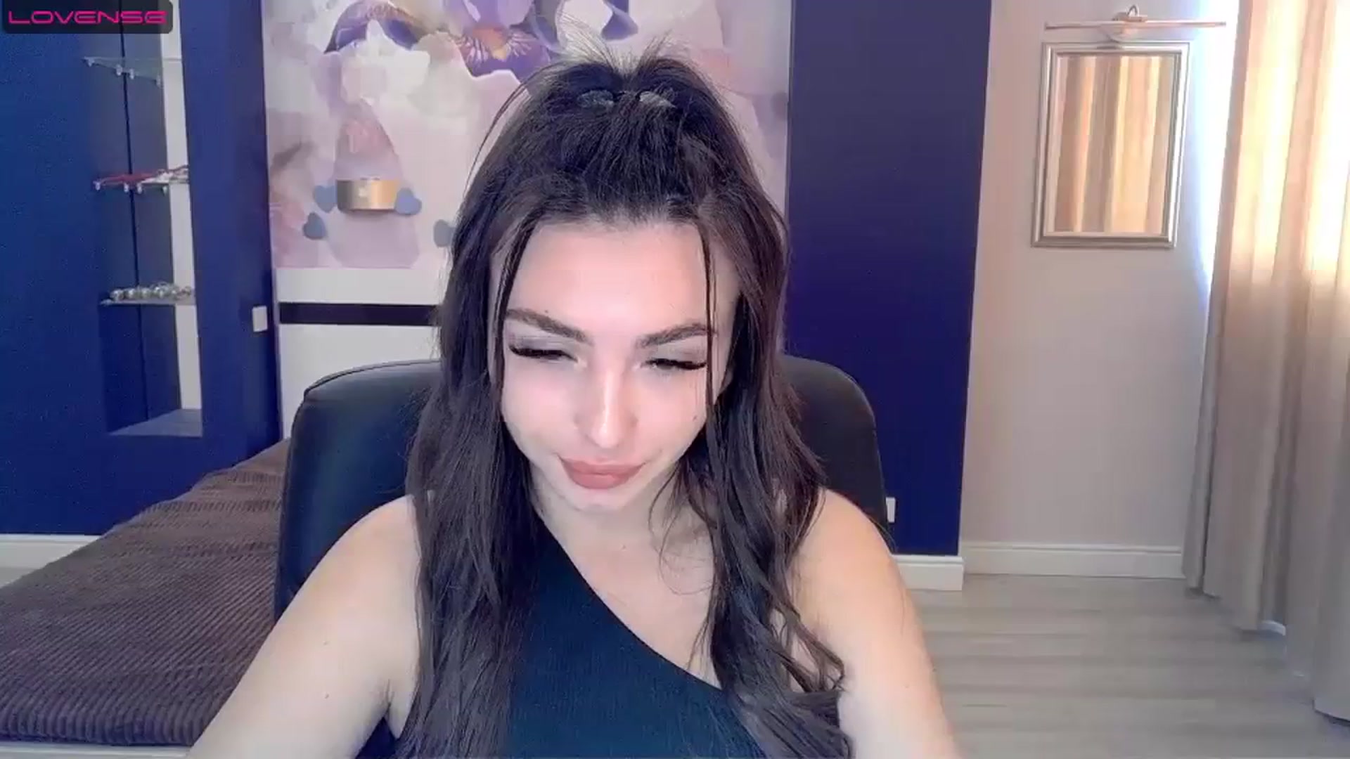 Gallery image thumbnail from Kamila_Rouds's myfreecams stream on, 09/14/2023, 09:10 image 20 of 20
